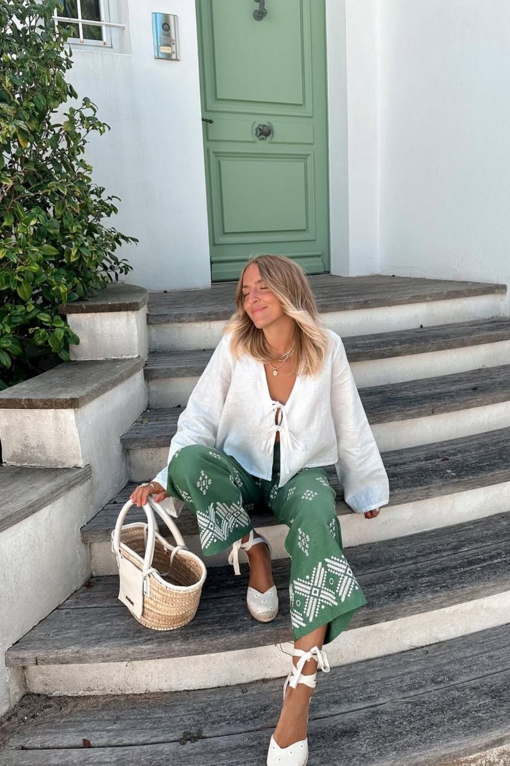 Explore 25+ stylish espadrille outfit ideas perfect for travel, brunch, exploring, and everyday wear. Chic, comfy looks to inspire your warm-weather wardrobe. Espadrille Flats Outfit, Espadrille Wedges Outfit, Espadrille Sneakers, Chanel Espadrille, Espadrille Heels Outfit, Espadrille Shoes Outfit, Espadrille Dress Outfit, Espadrille Outfits Women, Espadrille Outfit Spring, Espadrille Wedges And Jeans Outfit, Espadrille And Dress Outfit, Outfit Avec Espadrille, Black Wedge Espadrille Outfit