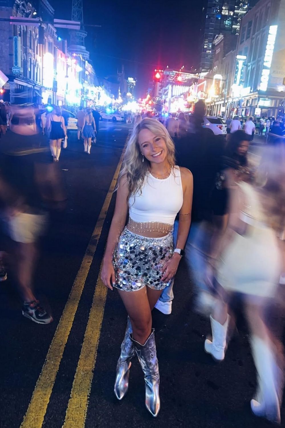 Check out 25+ stylish Nashville going out outfits perfect for Broadway nights, brunches, rooftop bars, and honky-tonk hopping—complete with boots, denim, sequins, and Southern flair. Nashville Outfits Going Out, Nashville Going Out Outfits, Nashville Outfits Winter Going Out, Fall, Nashville Outfits Going Out Summer, Nashville Outfits Spring Going Out, Nashville Outfits Going Out Plus Size, Going Out In Nashville Outfits, Nashville Glam Outfit Going Out, Going Out Outfits Nashville