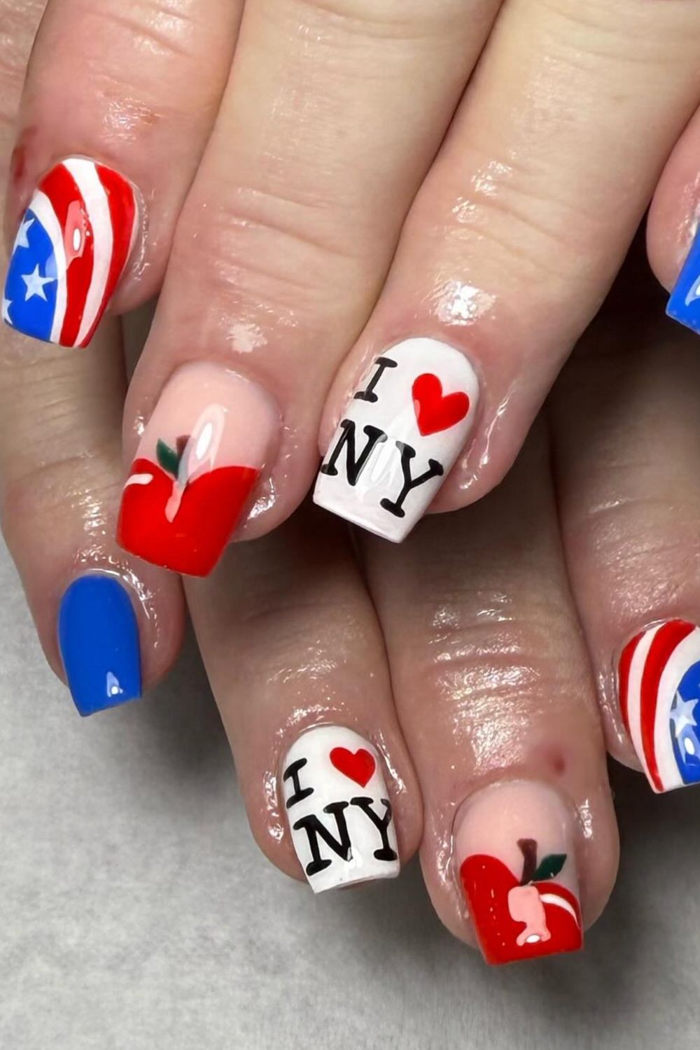 Get inspired with 22 New York-themed nail designs perfect for your NYC trip! From skyline art to “I ❤️ NY” graphics and bold city icons, these nail ideas bring Big Apple energy to your mani. New York Nails, New York Nails Designs, Nails For New York, New York Nails Designs Nyc, New York City Nails, Nails New York, New York Inspired Nails, New York Nails Aesthetic, New York Yankees Nails, New York Yankees Nails, Cute Nails For New York