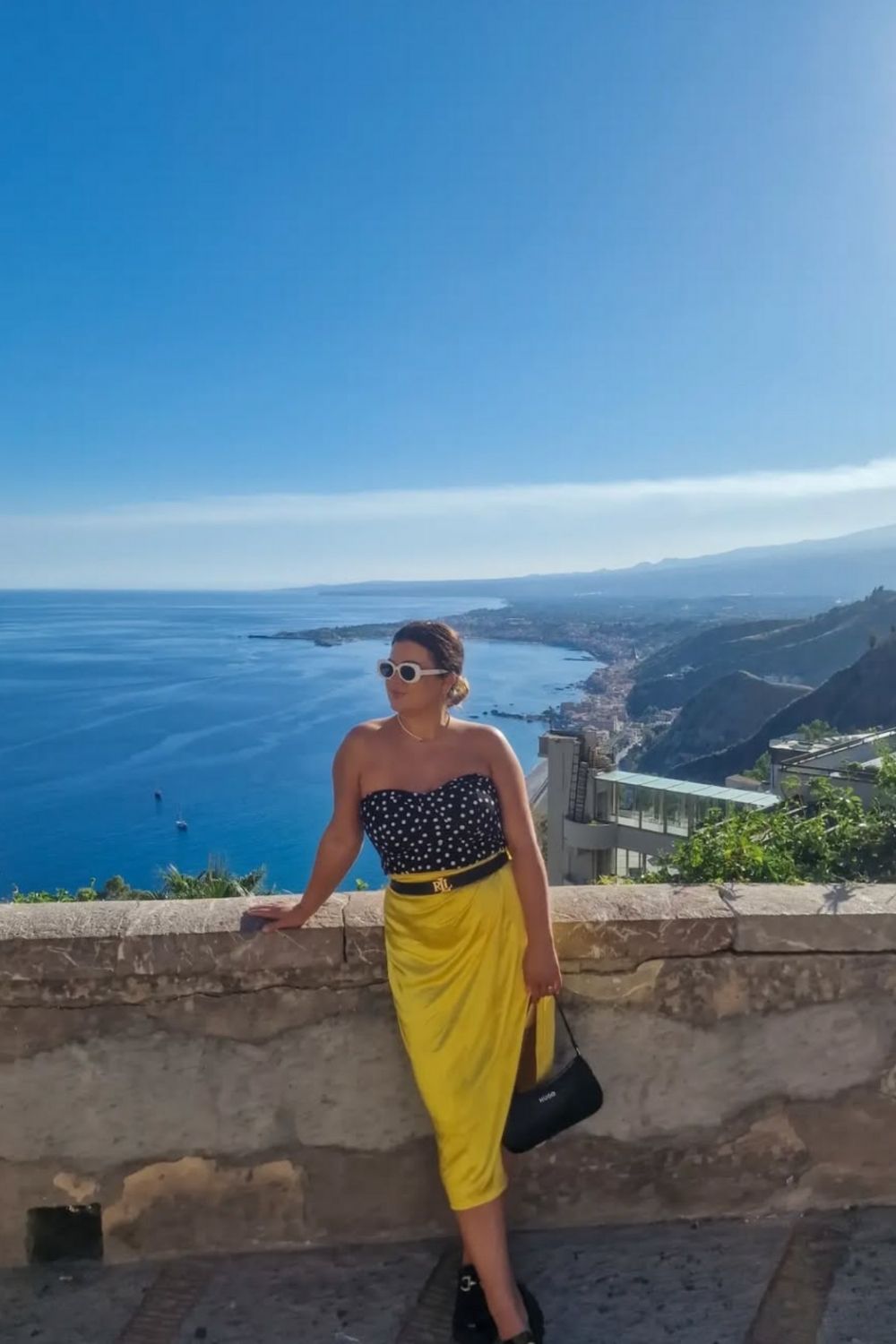 Discover stylish and effortless outfit ideas perfect for exploring Sicily—from breezy linen sets to romantic dresses and coastal chic looks for every kind of summer adventure. Sicily Outfits, Sicily Italy Outfits, Sicily Outfits Spring, Sicily Summer Outfits, Sicily Outfits October, Outfits For Sicily, Summer In Sicily Outfits, Sicily Outfits Fall, Outfits For Sicily Summer, Sicily Outfits September, Sicily Outfits Summer